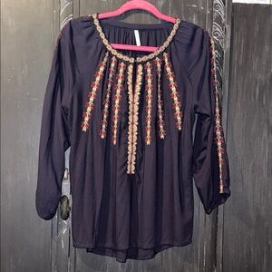 Passports Boho Chic Embroidered Blouse in Navy
